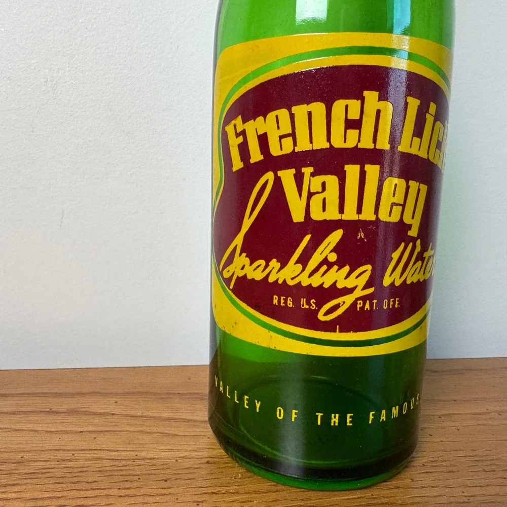 Vintage French Lick Valley Sparkling Water Green Glass‎ Bottle 1 Pint 8 Oz ACL
